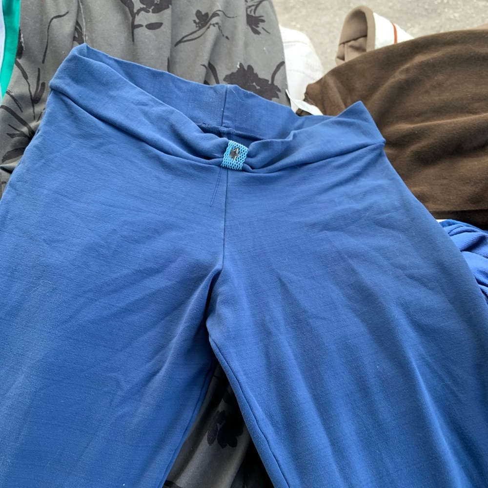 Flared leggings with crop top